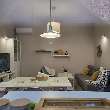 Holiday home Oasis Home-garden Gem In The Heart Of *
